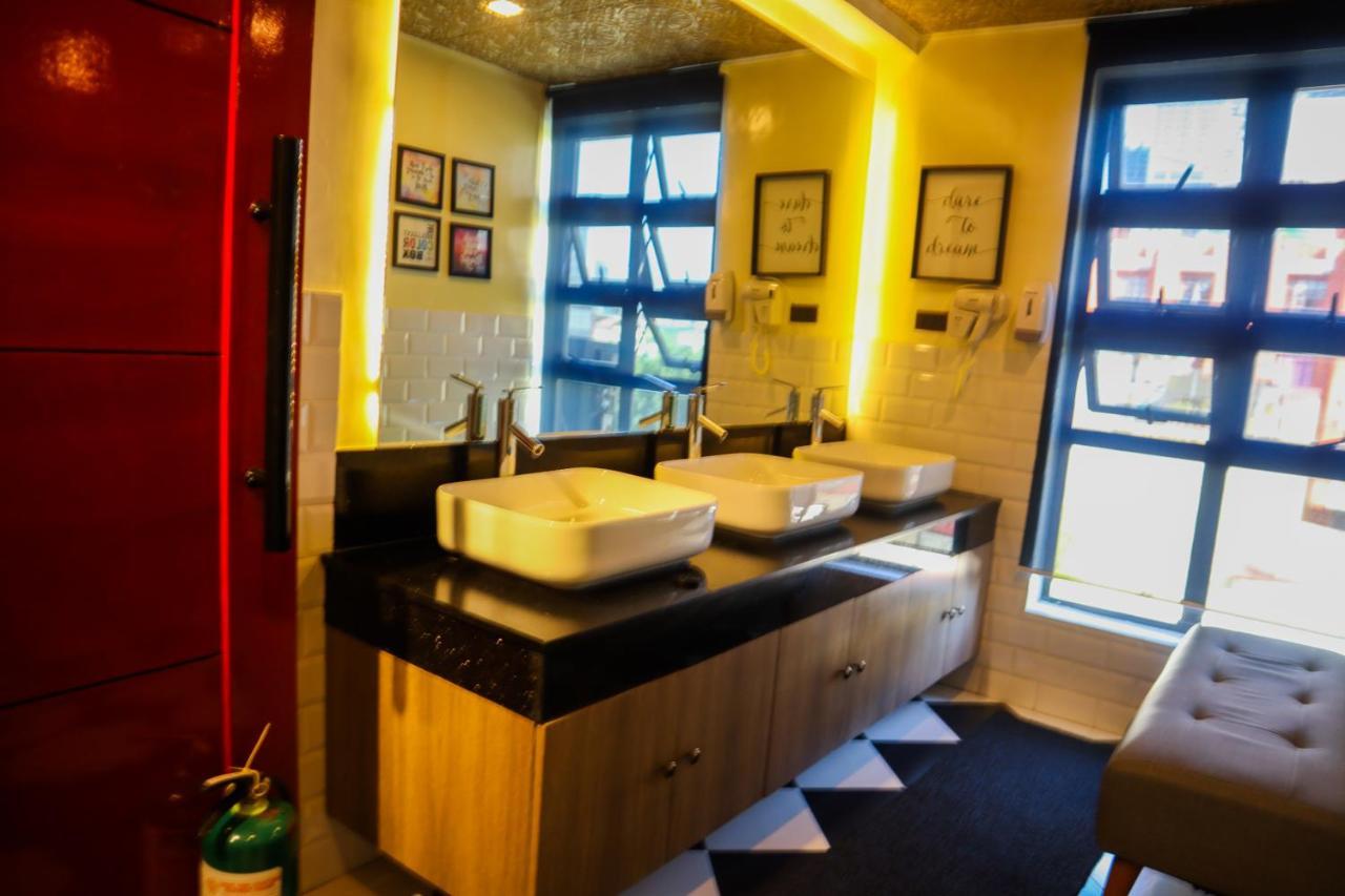 Unwnd Boutique Hotel Makati Makati City Bagian luar foto
