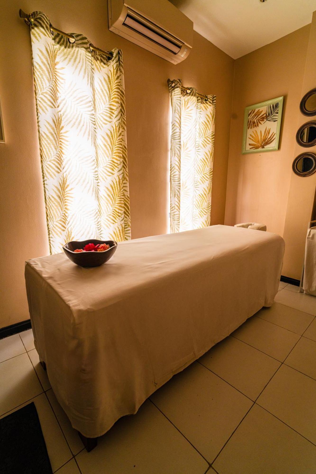 Unwnd Boutique Hotel Makati Makati City Bagian luar foto
